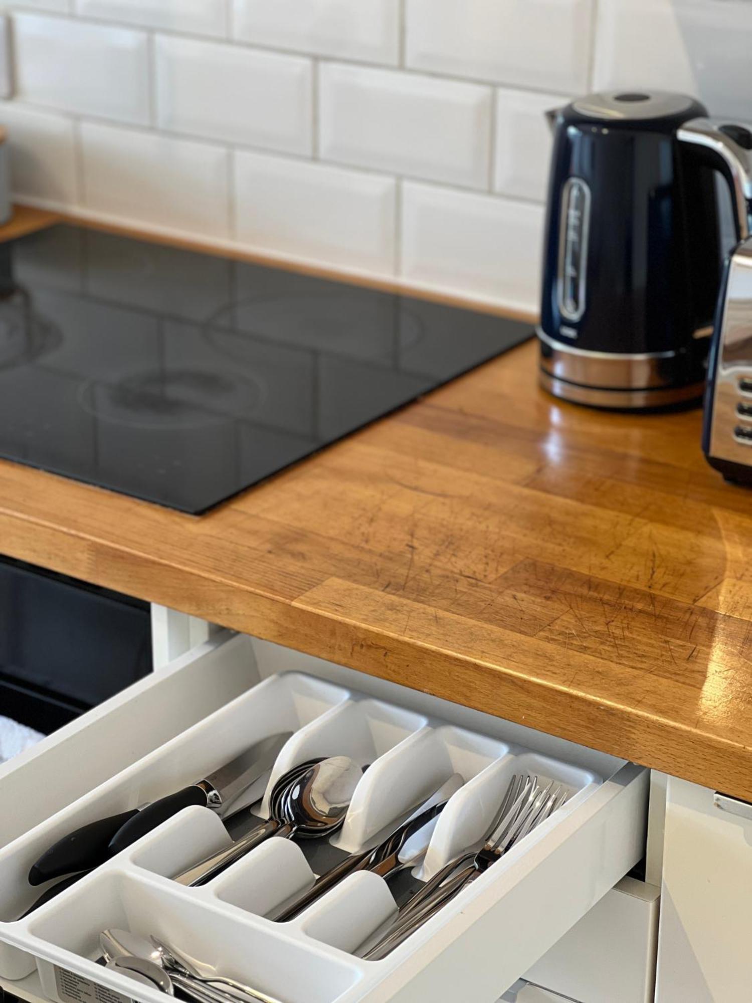 Charming Central Windsor 2 Bed Cottage Free Residents Parking And Private Garden Legoland Ascot Windsor Castle Thorpe Park Heathrow Airport Экстерьер фото